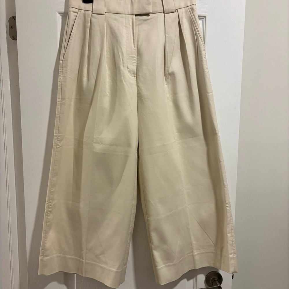 NWT Banana Republic Beige Trousers